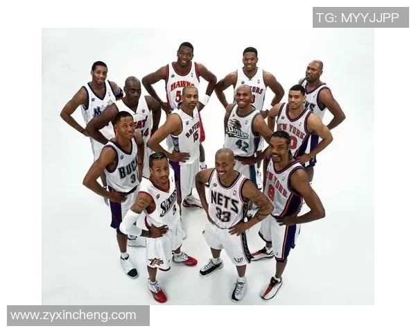 加内特与足球明星同框合影展现体育巨星的友谊与魅力